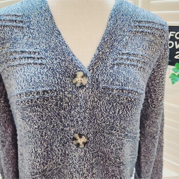 CUPCAKES & CASHMERE GRAY BUTTON UP CARDIGAN SWEATER SIZE MED - Picture 2 of 6